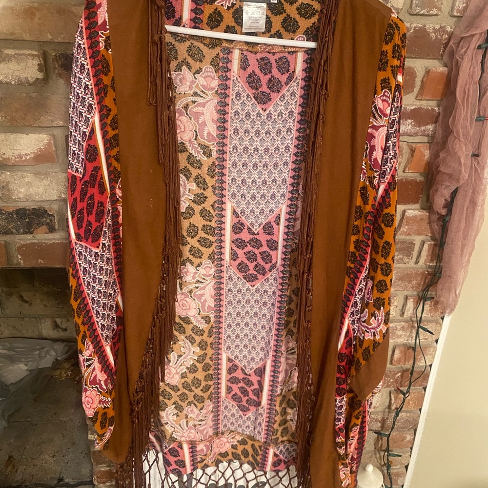 EARTHBOUND Pink and Brown Patterned Kimono